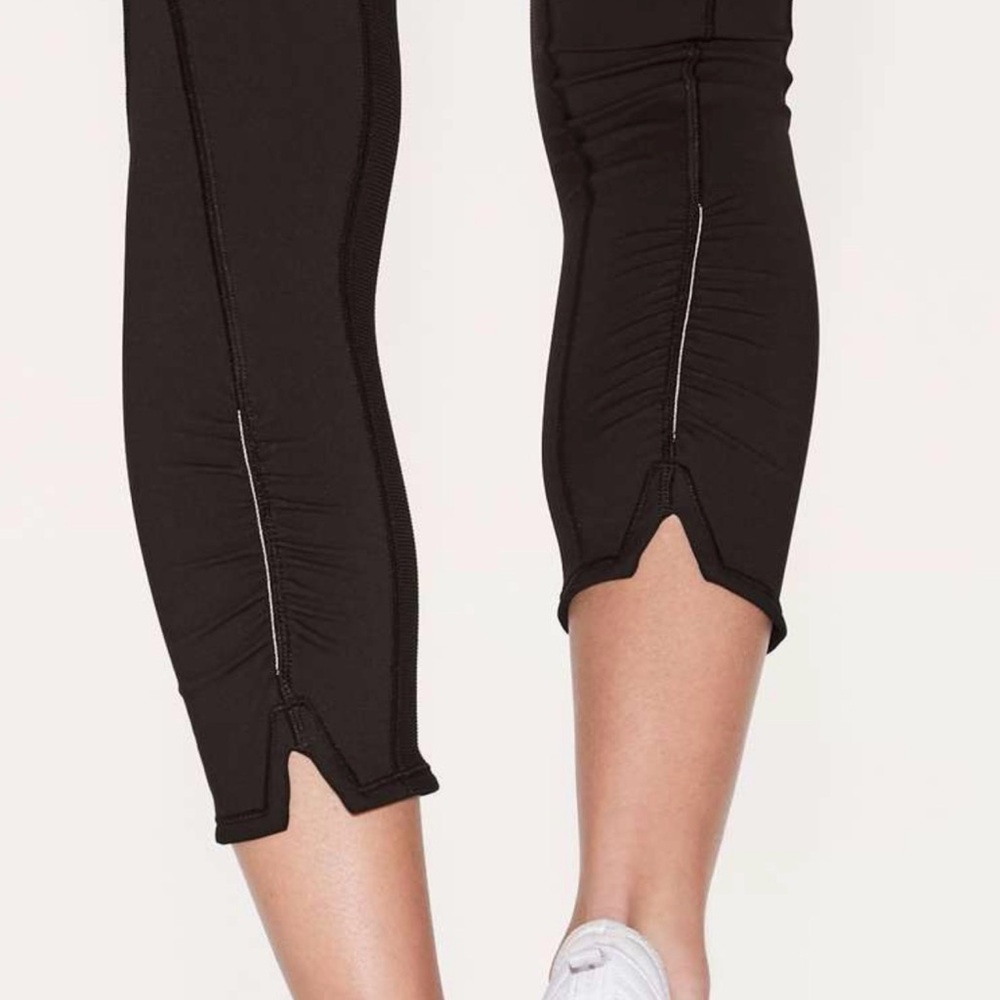 LULULEMON On Your Mark Crops
